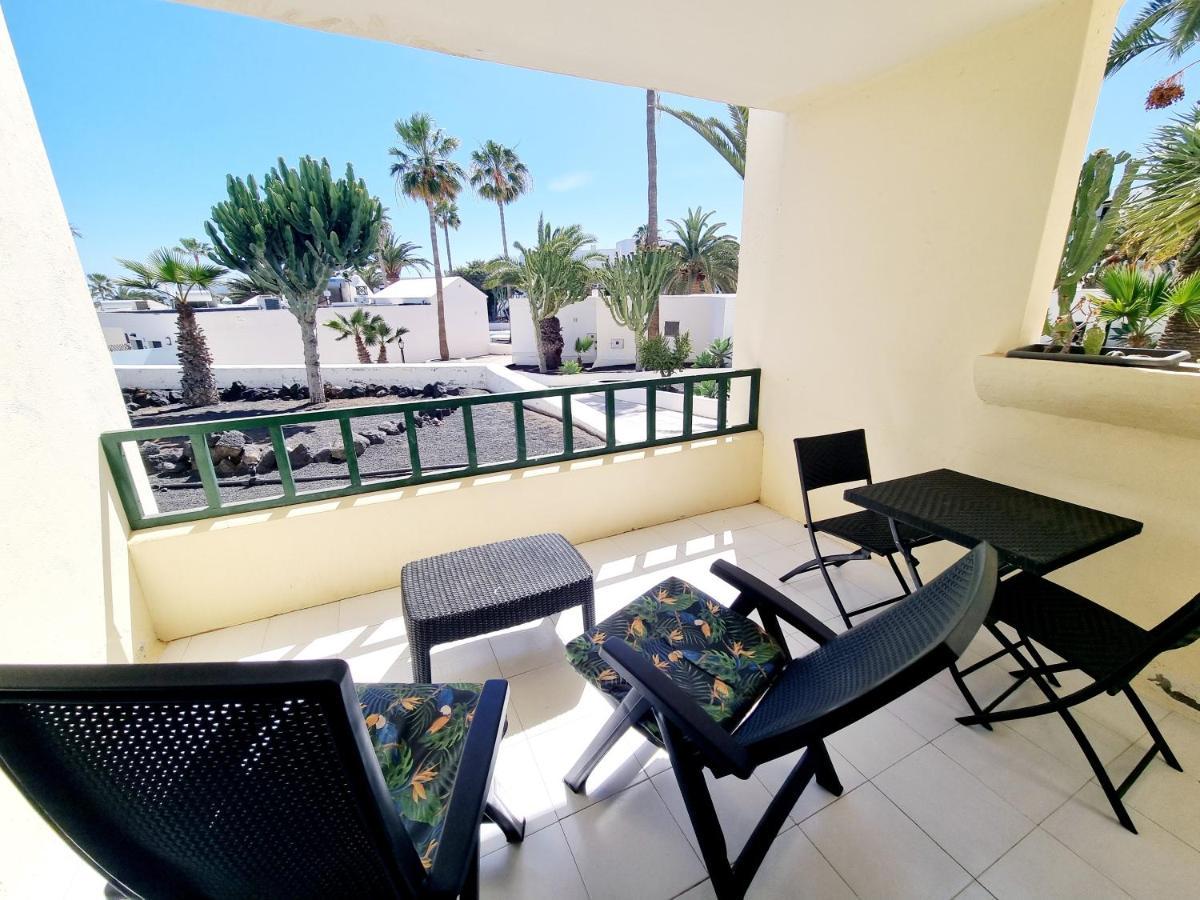 Casa Atlantis Playa Roca Apartment Costa Teguise Exterior photo